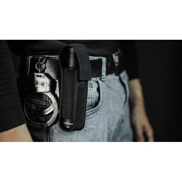 Svietidlo ručné taktické LED ARMYTEK Dobermann Pro Magnet USB, nabíjateľné - čierne