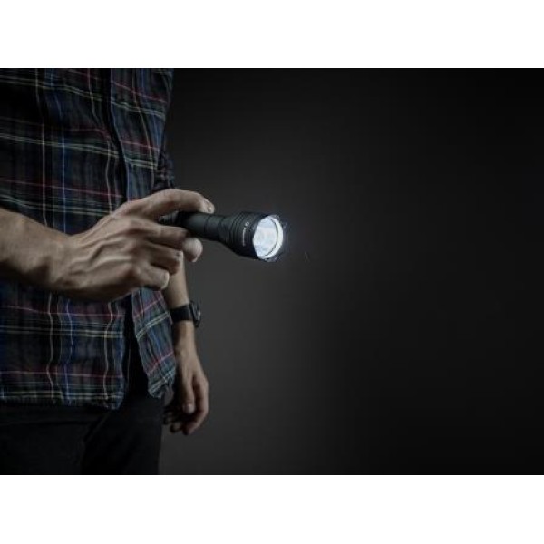 Svietidlo ručné LED ARMYTEK Viking Magnet USB Warm - nabíjateľné