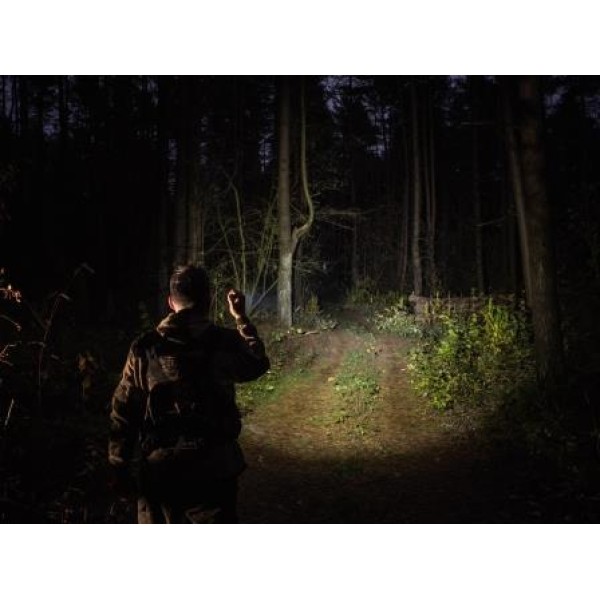 Svietidlo ručné LED ARMYTEK Viking Magnet USB Warm - nabíjateľné